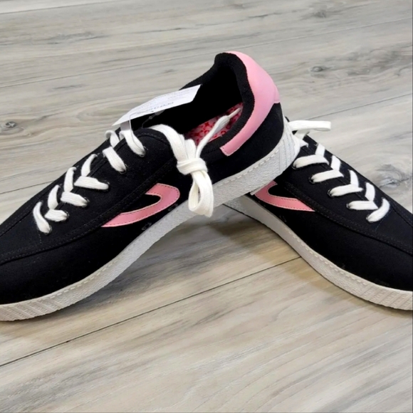 NWT Men's Tretorn Nylite Plus Canvas Sneakers - Picture 3 of 4